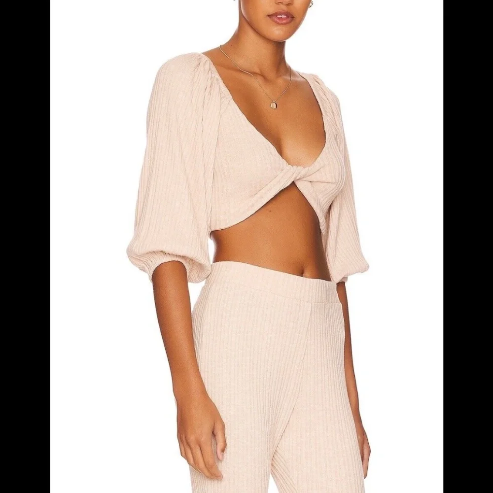L*Space Jemma Top Twist Front Ribbed Crop Top Sand Size XL - NWT